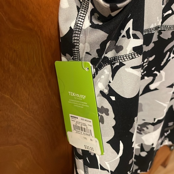 Tek Gear New with tags Yoga top size Med - Picture 8 of 8